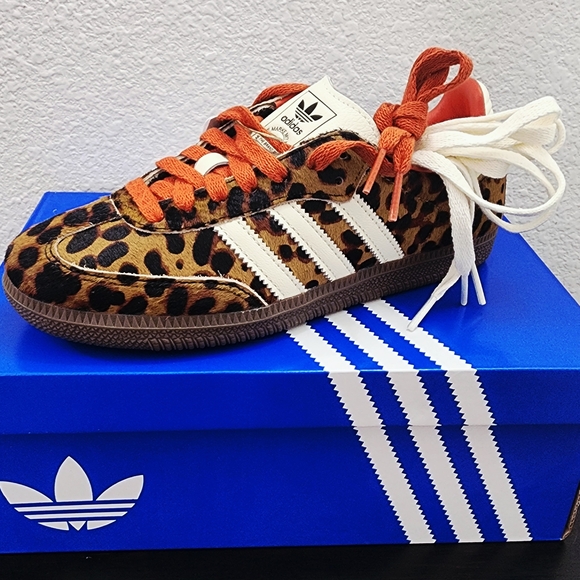 ADIDAS SAMBA OG (W) 'PRELOVED RED LEOPARD - Picture 1 of 7